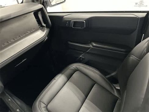 Used 2025 Ford Bronco Big Bend image 13