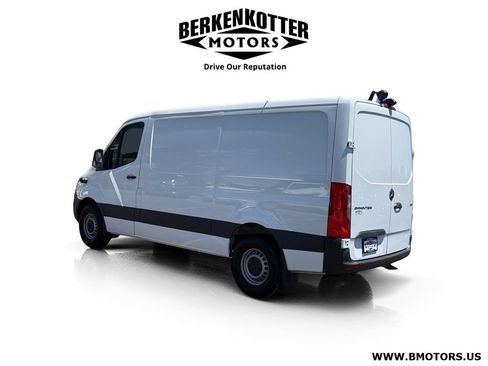 Used 2022 Mercedes-Benz Sprinter 1500 image 5
