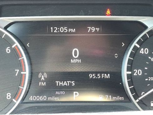 Used 2024 Nissan Rogue S AWD/4WD image 22