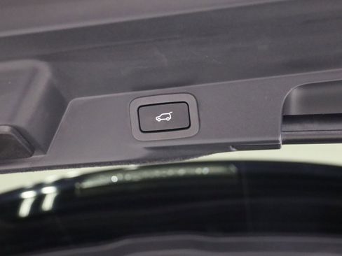 Used 2015 Land Rover Range Rover Sport HSE image 31