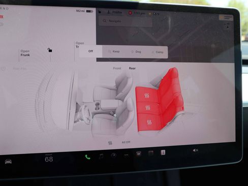 Used 2023 Tesla Model 3 Standard Range image 21