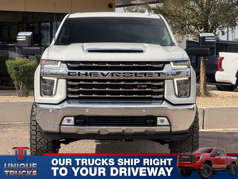 Used 2021 Chevrolet Silverado 2500 LTZ w/ LTZ Plus Package image 2
