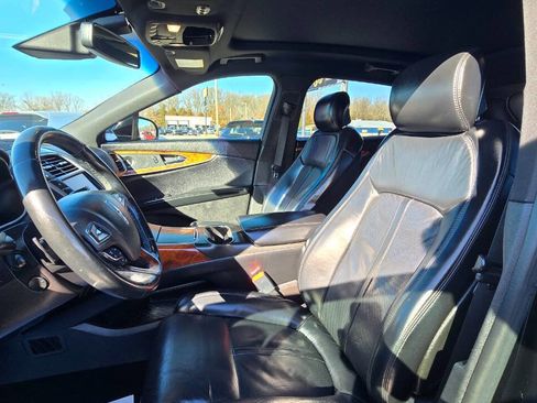 Used 2017 Lincoln MKX Reserve image 6