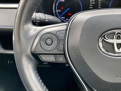 Used 2020 Toyota RAV4 XSE image 18