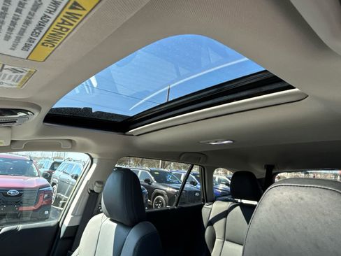 Certified 2025 Subaru Outback Onyx Edition AWD/4WD image 10