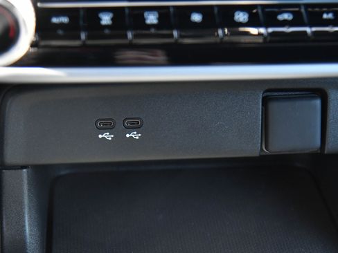 Used 2024 Honda Prologue EX image 27