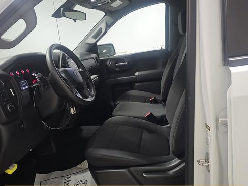 Used 2022 Chevrolet Silverado 1500 Custom Trail Boss w/ LPO, Dark Essentials Package AWD/4WD image 8