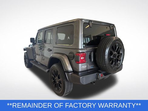Used 2025 Jeep Wrangler Unlimited Sahara AWD/4WD image 2
