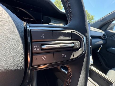 New 2026 GMC Acadia AT4 w/ Luxury Package AWD/4WD image 31