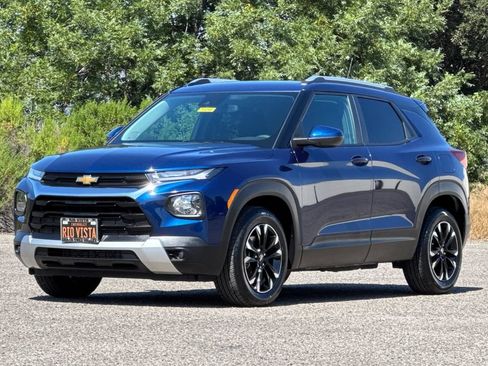 Used 2023 Chevrolet TrailBlazer LT FWD image 8