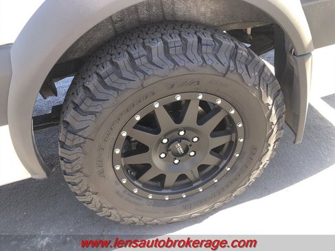 Used 2015 Mercedes-Benz Sprinter 2500 image 24