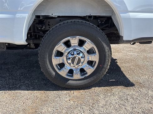 New 2025 Ford F350 Lariat w/ Chrome Package image 22