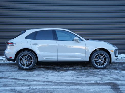 New 2026 Porsche Macan image 27