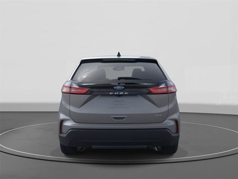 New 2024 Ford Edge SE image 5