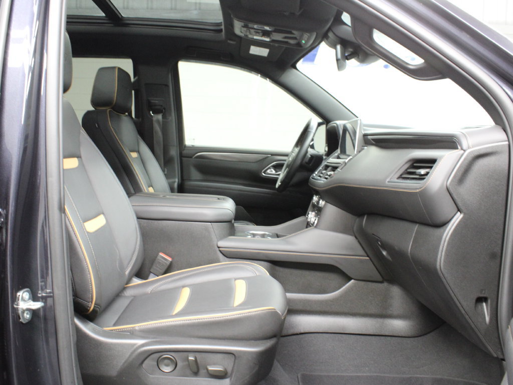 Used 2024 GMC Yukon AT4 w/ Technology Package AWD/4WD image 39