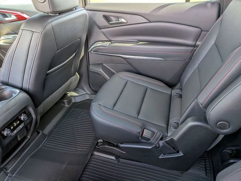 New 2026 Chevrolet Traverse Z71 w/ Driver Confidence Package image 29