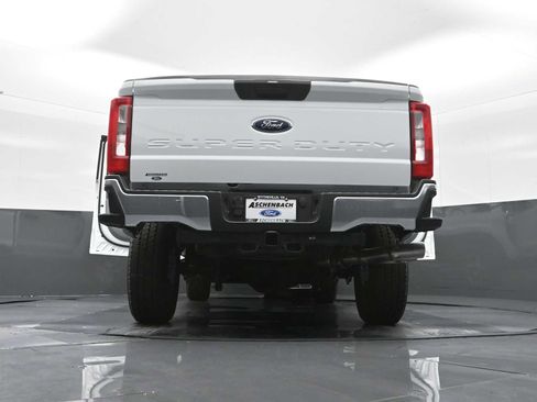 New 2025 Ford F250 XLT image 29