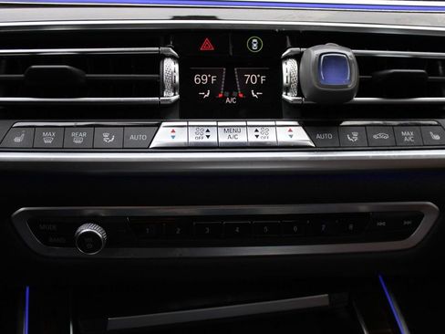 Used 2020 BMW X7 xDrive40i w/ Premium Package image 26