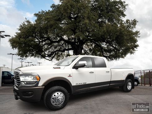 Used 2020 RAM 3500 Limited image 1