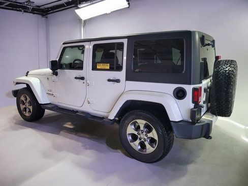 Used 2016 Jeep Wrangler Unlimited Sahara w/ Dual Top Group image 16