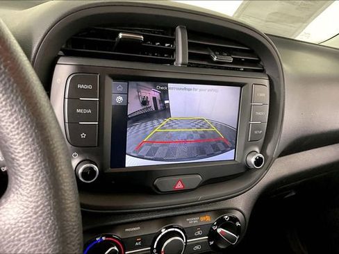 Certified 2024 Kia Soul LX FWD image 13