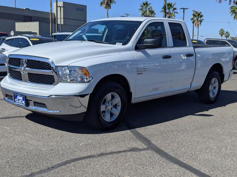 Used 2024 RAM 1500 Classic SLT image 5