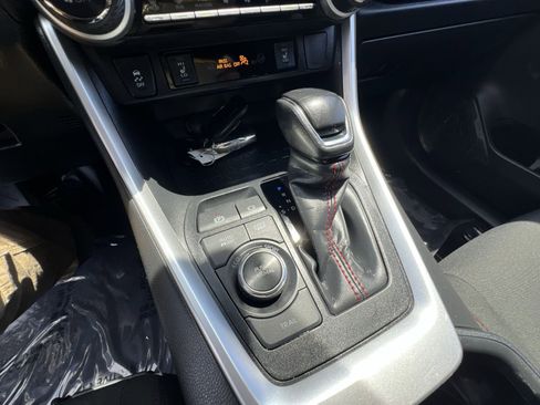 Used 2023 Toyota RAV4 SE w/ Weather & Moonroof Package AWD/4WD image 21