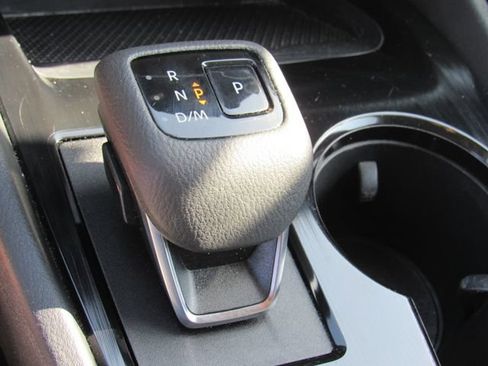 Used 2024 Nissan Rogue SV AWD/4WD image 29