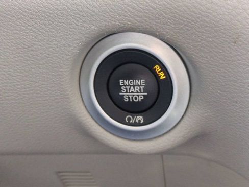 Used 2023 Chrysler Voyager LX FWD image 26