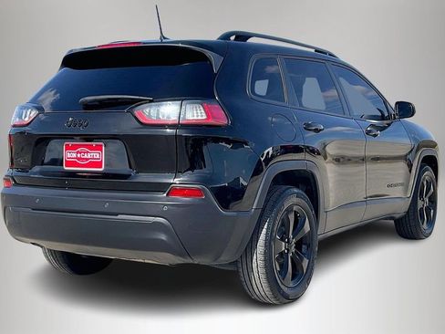 Used 2020 Jeep Cherokee Latitude Plus image 5