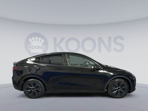 Used 2024 Tesla Model Y Long Range AWD/4WD image 8