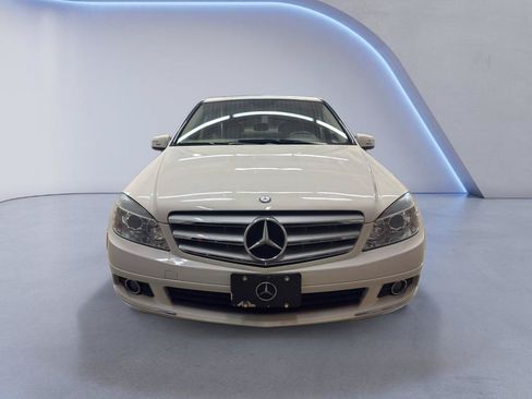 Used 2011 Mercedes-Benz C 300 4MATIC Sedan image 2