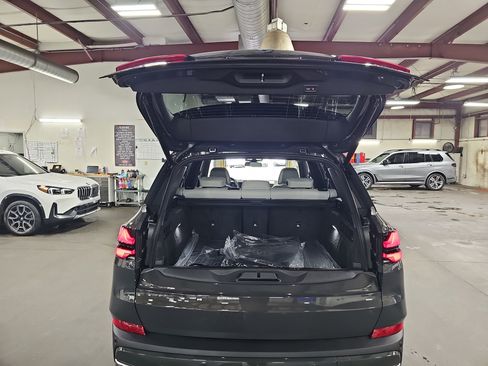 New 2026 BMW X5 xDrive50e w/ Climate Comfort Package image 13