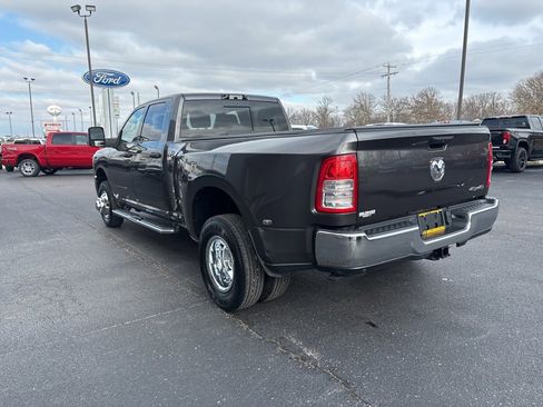Used 2024 RAM 3500 Tradesman w/ Chrome Appearance Group image 6