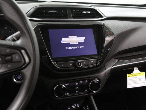 Certified 2023 Chevrolet TrailBlazer LT w/ Convenience Package image 9