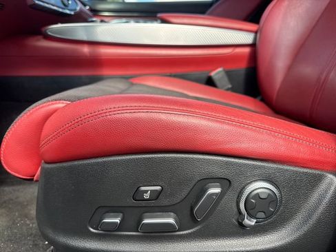 Used 2023 Genesis GV70 2.5T w/ Sport Prestige Package AWD/4WD image 14