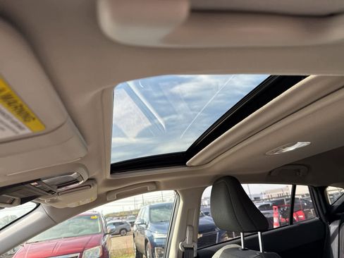 Used 2024 Subaru Crosstrek 2.0i Premium AWD/4WD image 17