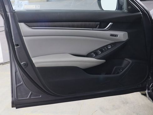 Used 2020 Honda Accord EX-L image 18