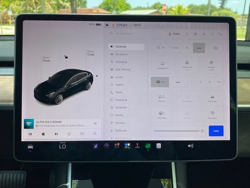 Used 2020 Tesla Model 3 Long Range AWD/4WD image 29