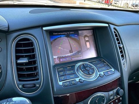 Used 2016 INFINITI QX50 Base w/ Deluxe Touring Package image 30