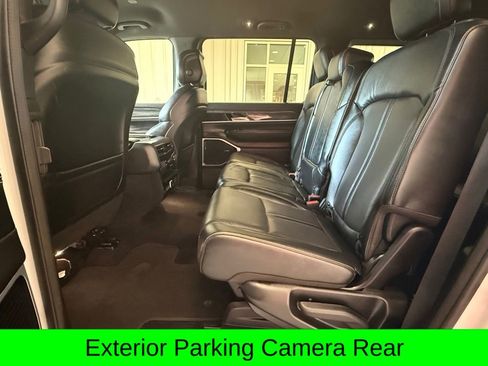 Used 2022 Jeep Wagoneer Series II image 11