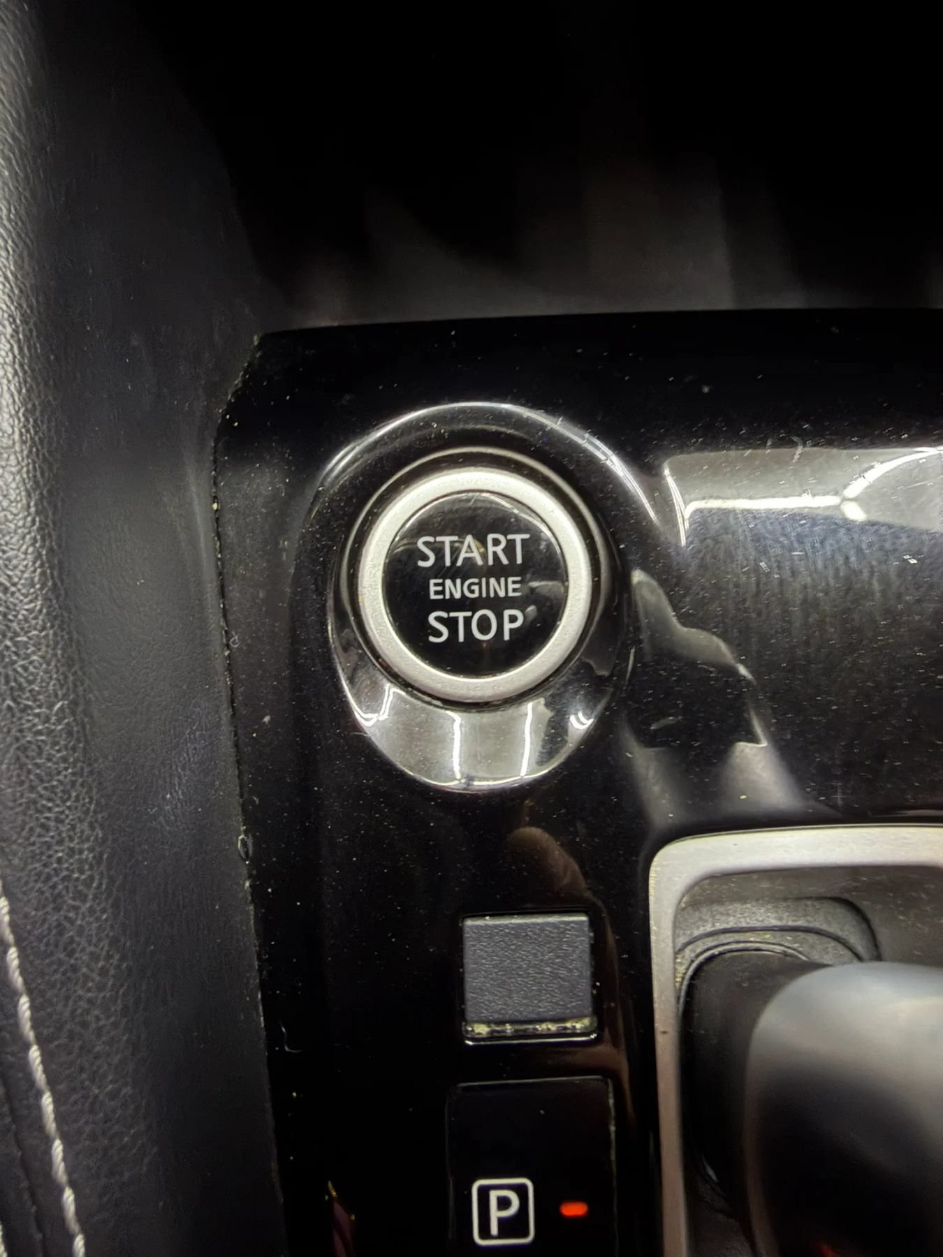 Used 2018 Nissan Kicks SV FWD image 19