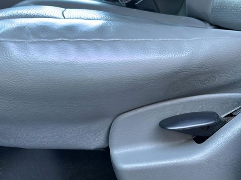 Used 2014 Ford E-250 and Econoline 250 Van 3D w/ Power Group image 35