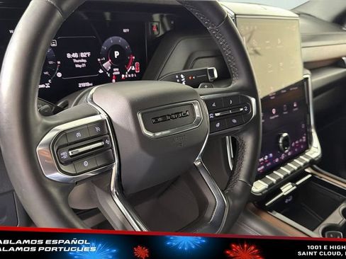Used 2025 GMC Yukon Denali AWD/4WD image 37