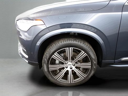 Used 2025 Volvo XC90 B6 Plus w/ Protection Package Premier image 14