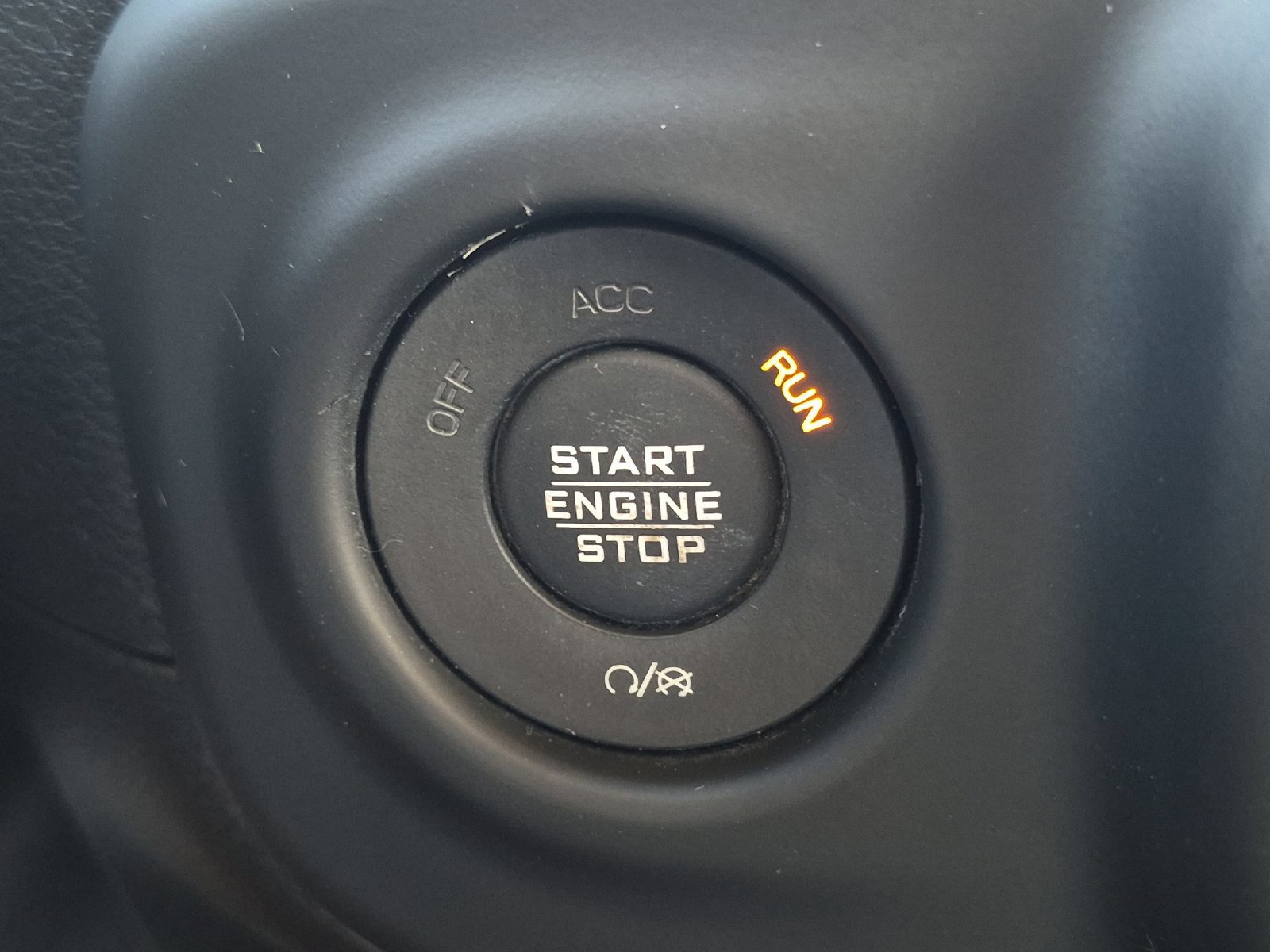 Used 2019 Jeep Wrangler Unlimited Sahara AWD/4WD image 26
