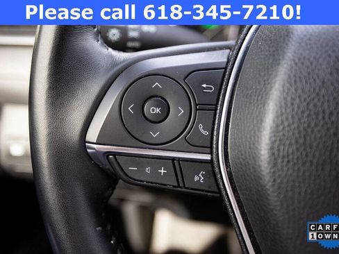 Used 2020 Toyota Camry XLE image 30