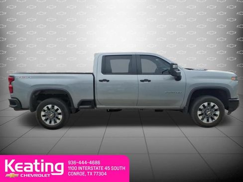 Used 2026 Chevrolet Silverado 2500 Custom w/ Custom Value Package AWD/4WD image 4