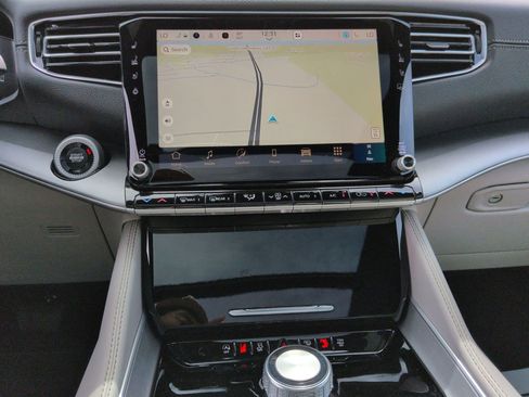 New 2026 Jeep Grand Wagoneer L 2WD image 13