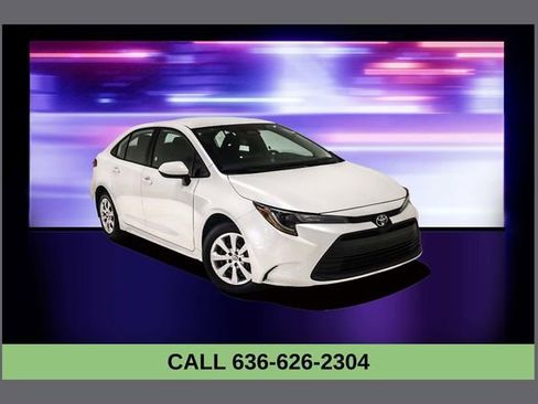 Used 2024 Toyota Corolla LE image 1